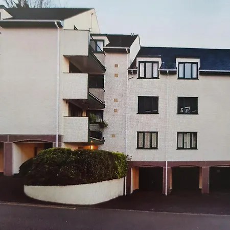 アパート Evie'S Apartment, Adults Only